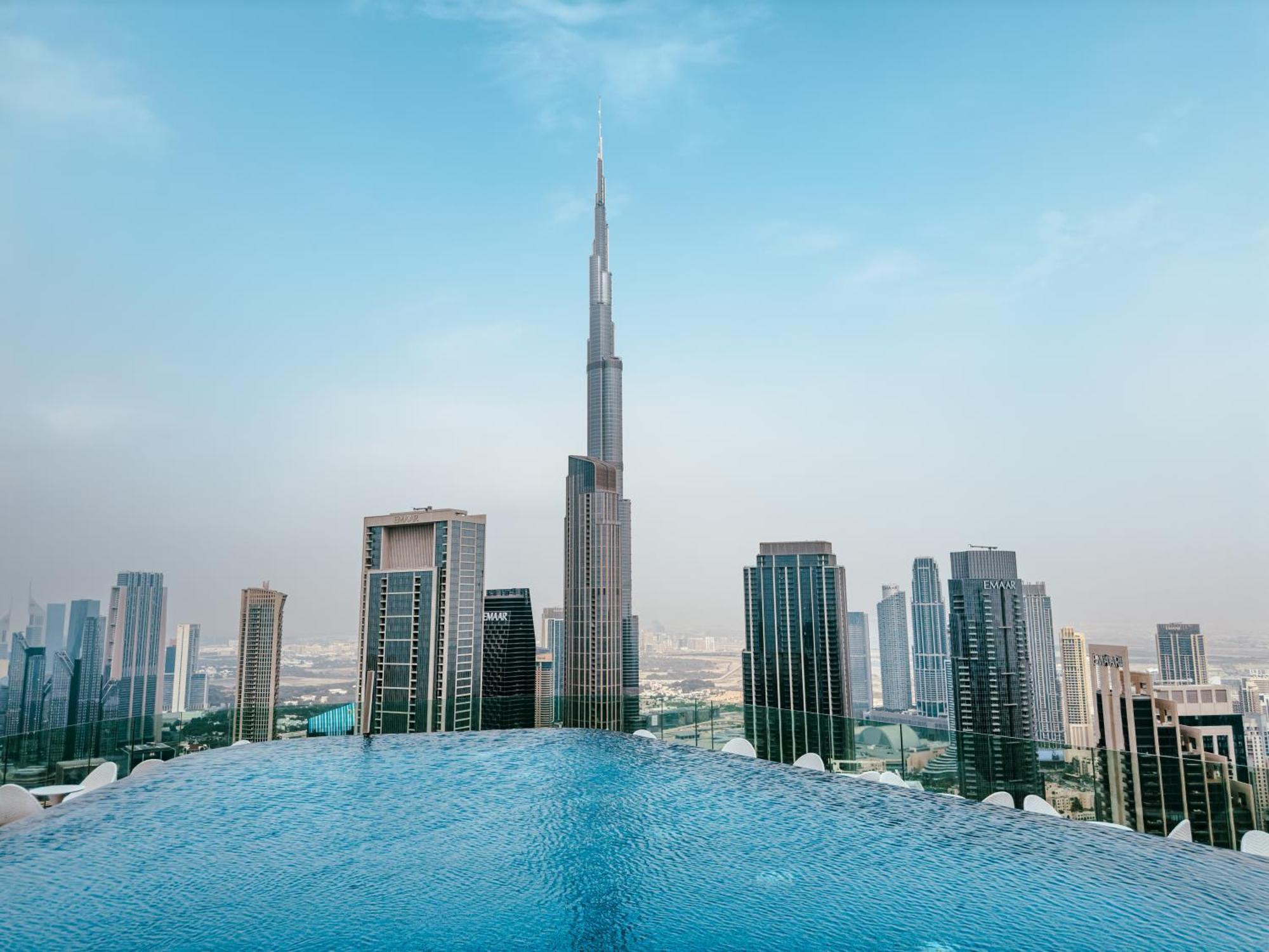 Aliving Luxe 2Br With Burj Khalifa View Infinity Pool Midtown-4704 Apartment ดูไบ ภายนอก รูปภาพ