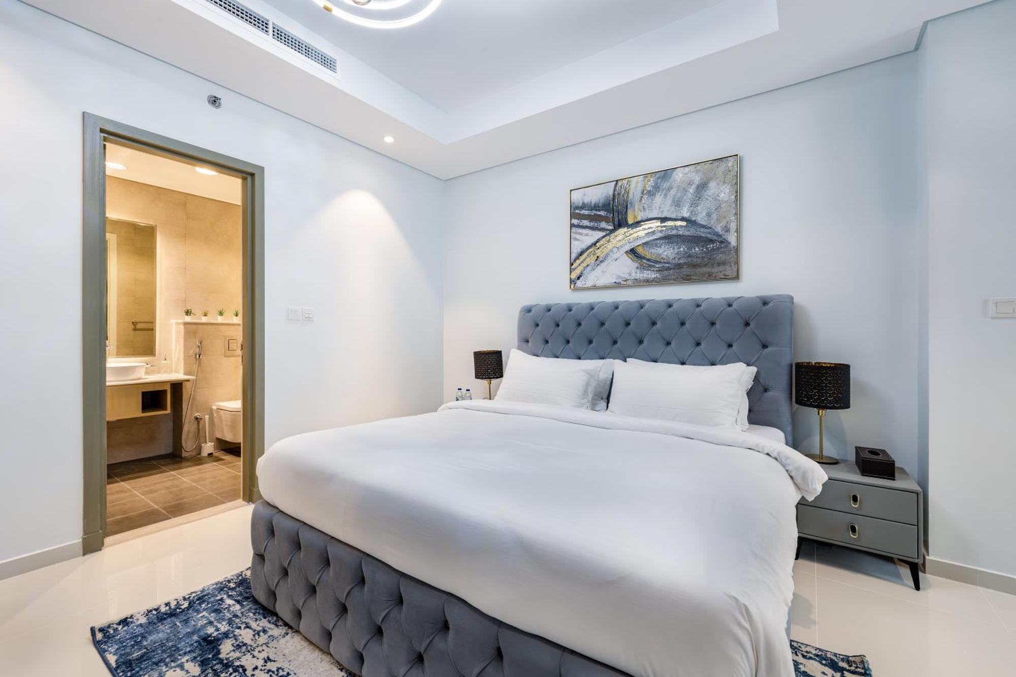 Aliving Luxe 2Br With Burj Khalifa View Infinity Pool Midtown-4704 Apartment ดูไบ ภายนอก รูปภาพ
