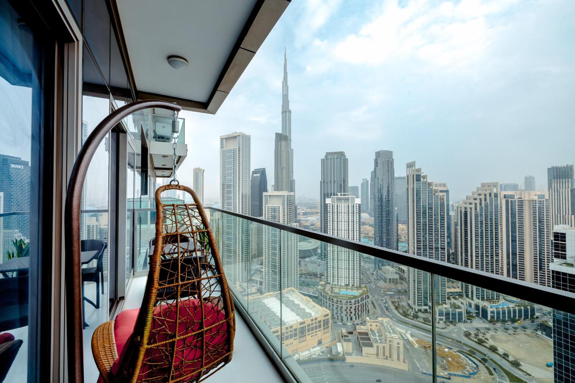 Aliving Luxe 2Br With Burj Khalifa View Infinity Pool Midtown-4704 Apartment ดูไบ ภายนอก รูปภาพ